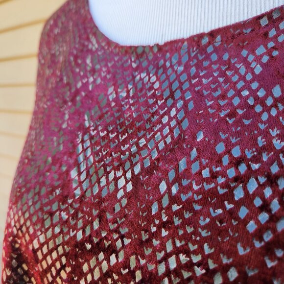 Graver Studio Plus Shell Blouse Burgundy Snakeskin Print Textured Dressy - Picture 7 of 12